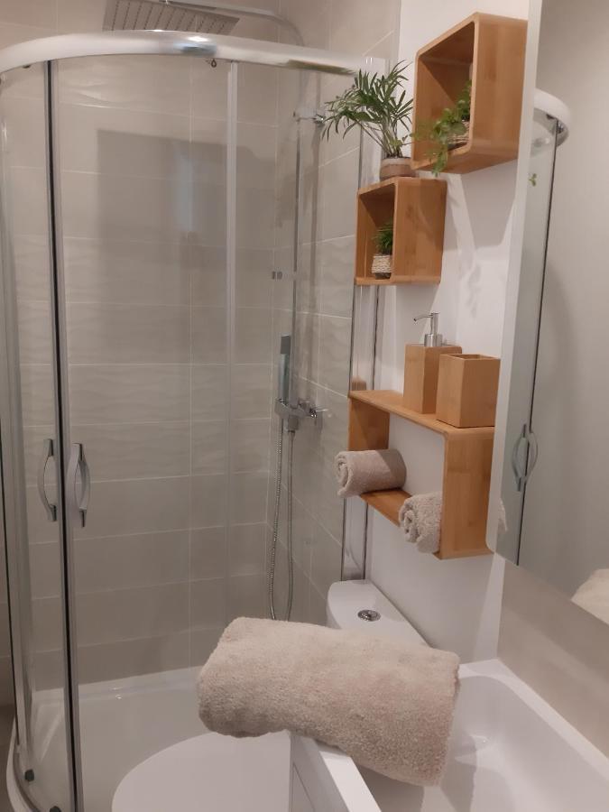 La Casita Serignanaise - Apt T2 - Clim - Jardin Bed & Breakfast Dış mekan fotoğraf